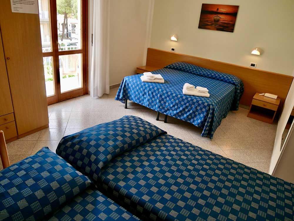 Hotel Jole Marina dʼMarina dʼAndora Екстериор снимка
