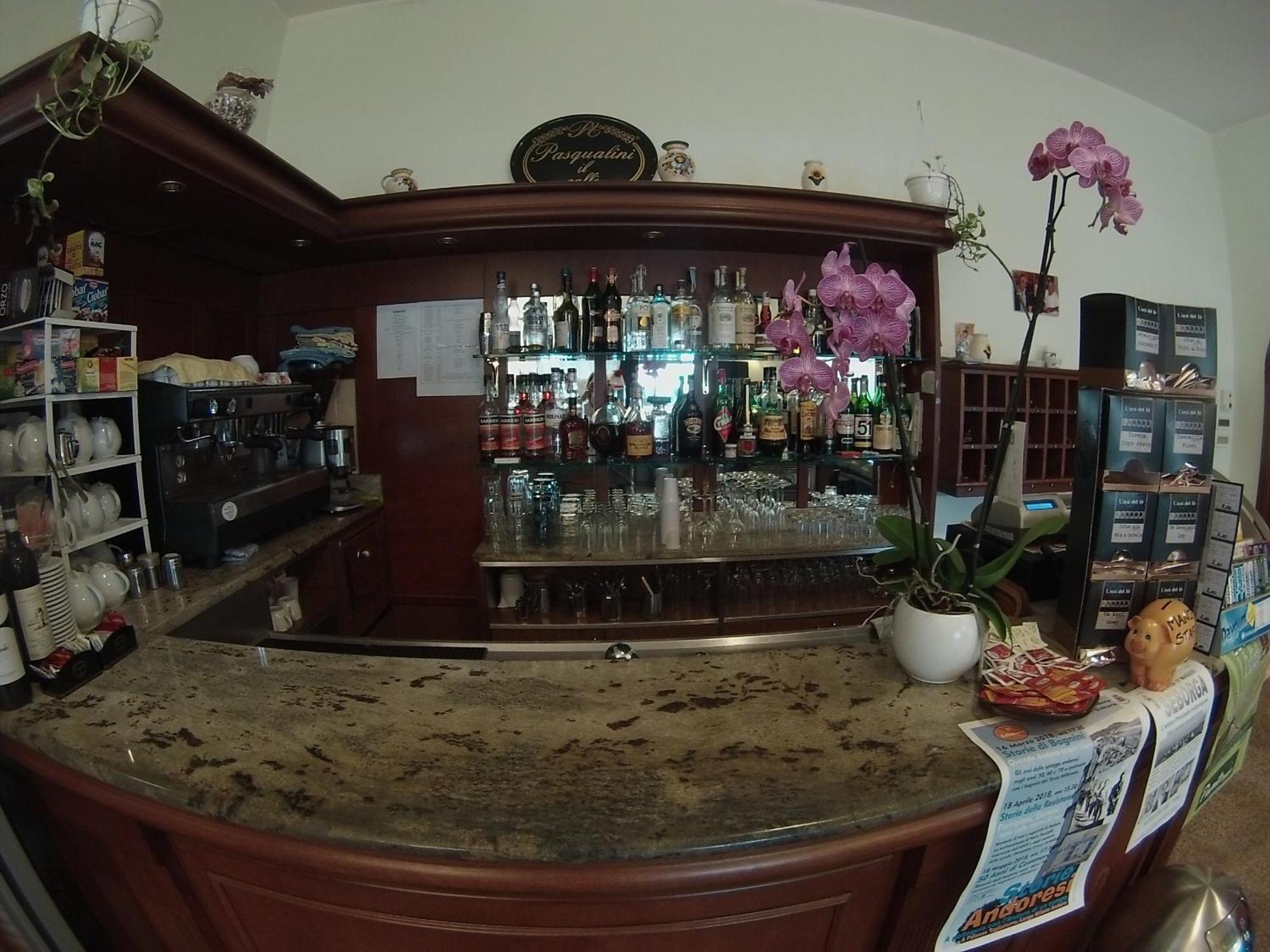 Hotel Jole Marina dʼMarina dʼAndora Екстериор снимка