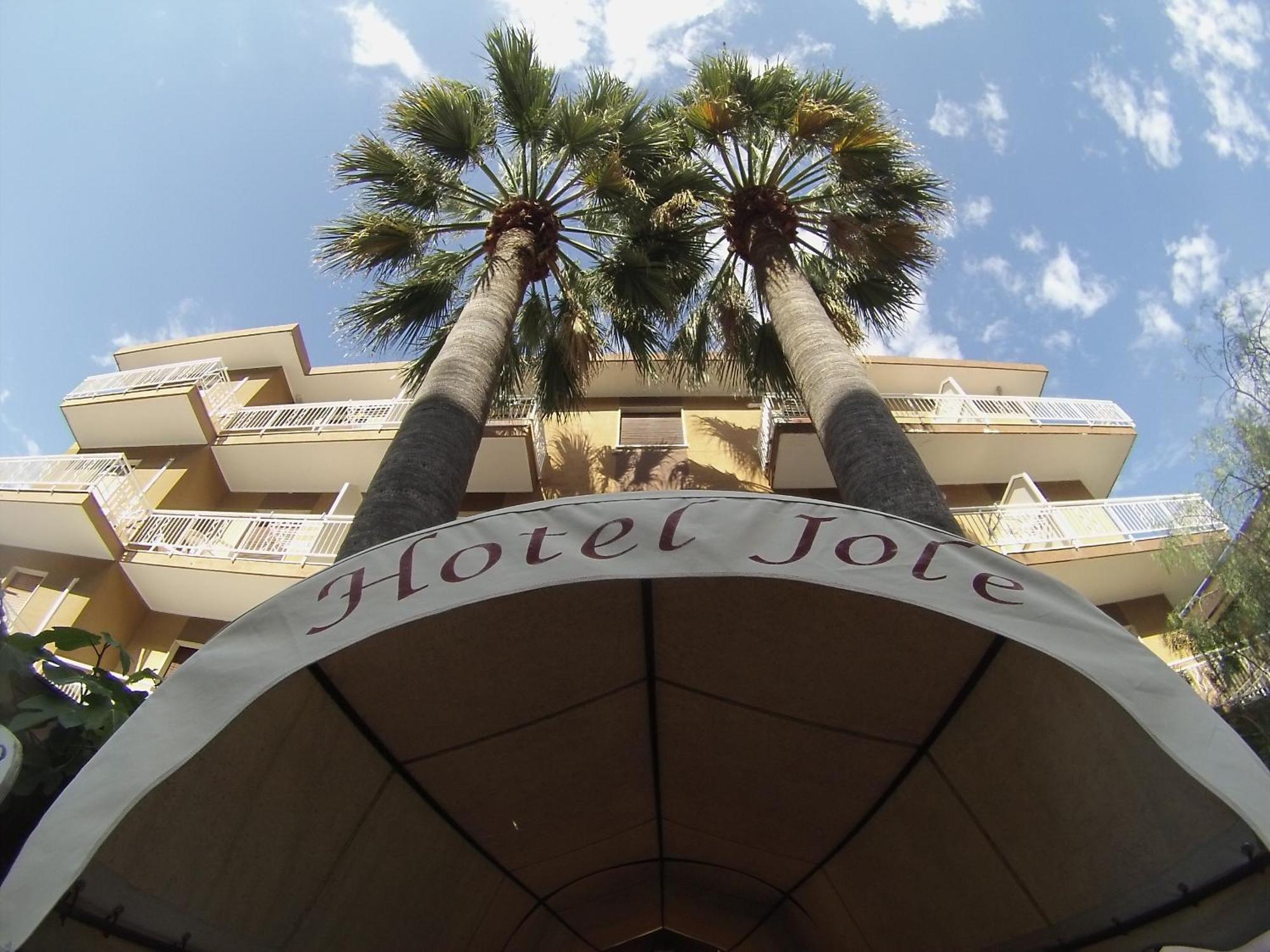 Hotel Jole Marina dʼMarina dʼAndora Екстериор снимка