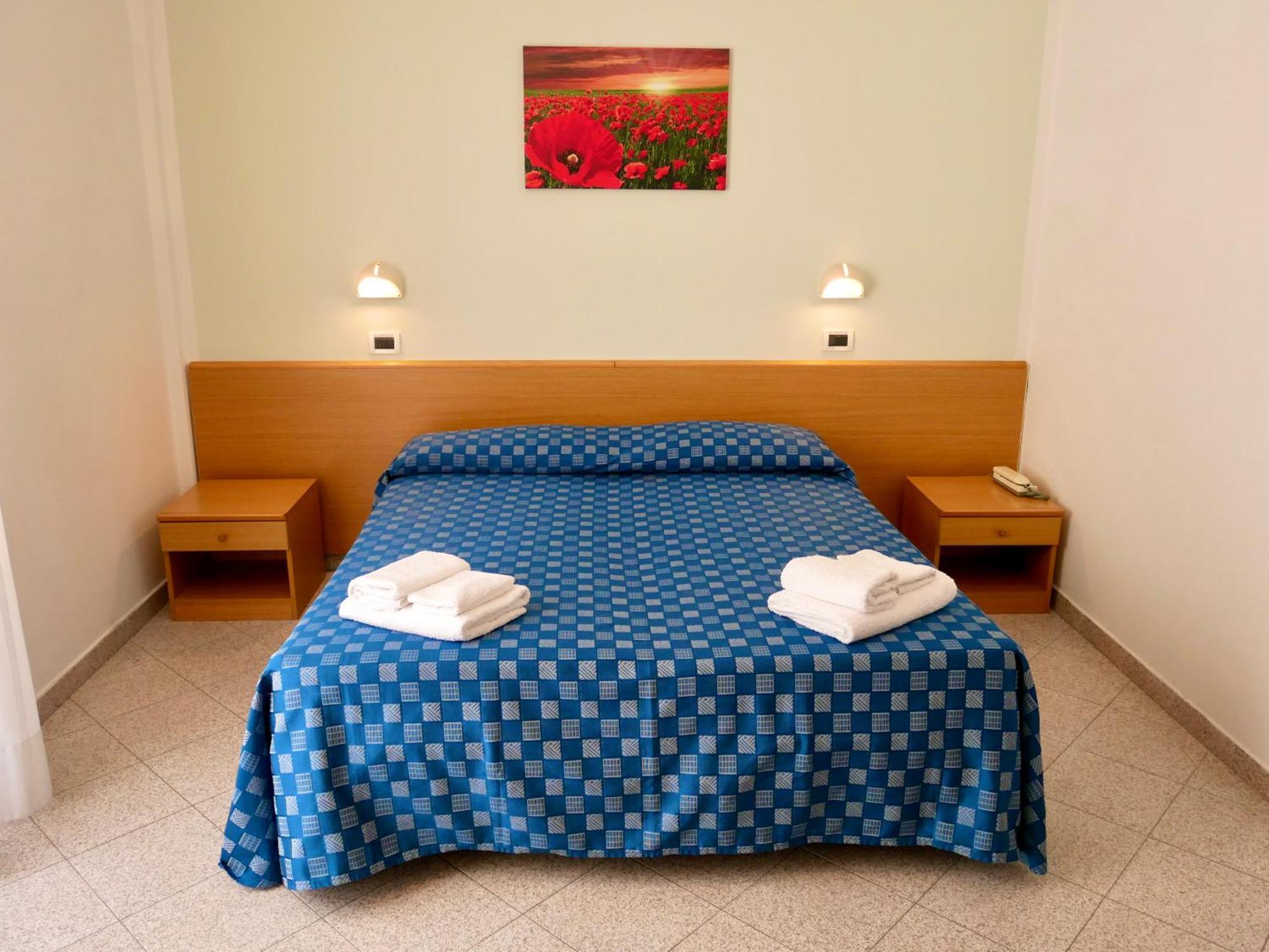 Hotel Jole Marina dʼMarina dʼAndora Екстериор снимка
