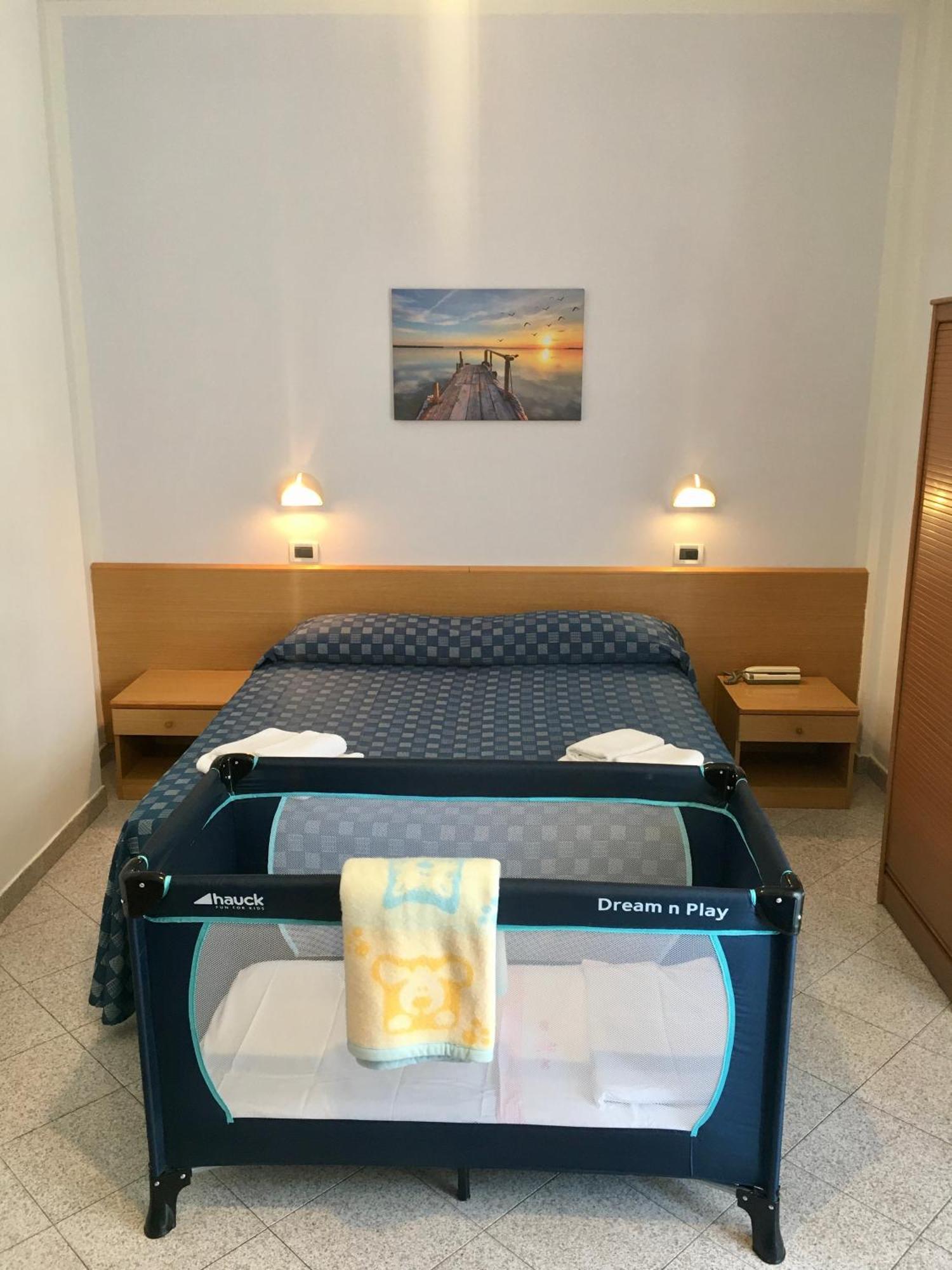 Hotel Jole Marina dʼMarina dʼAndora Екстериор снимка