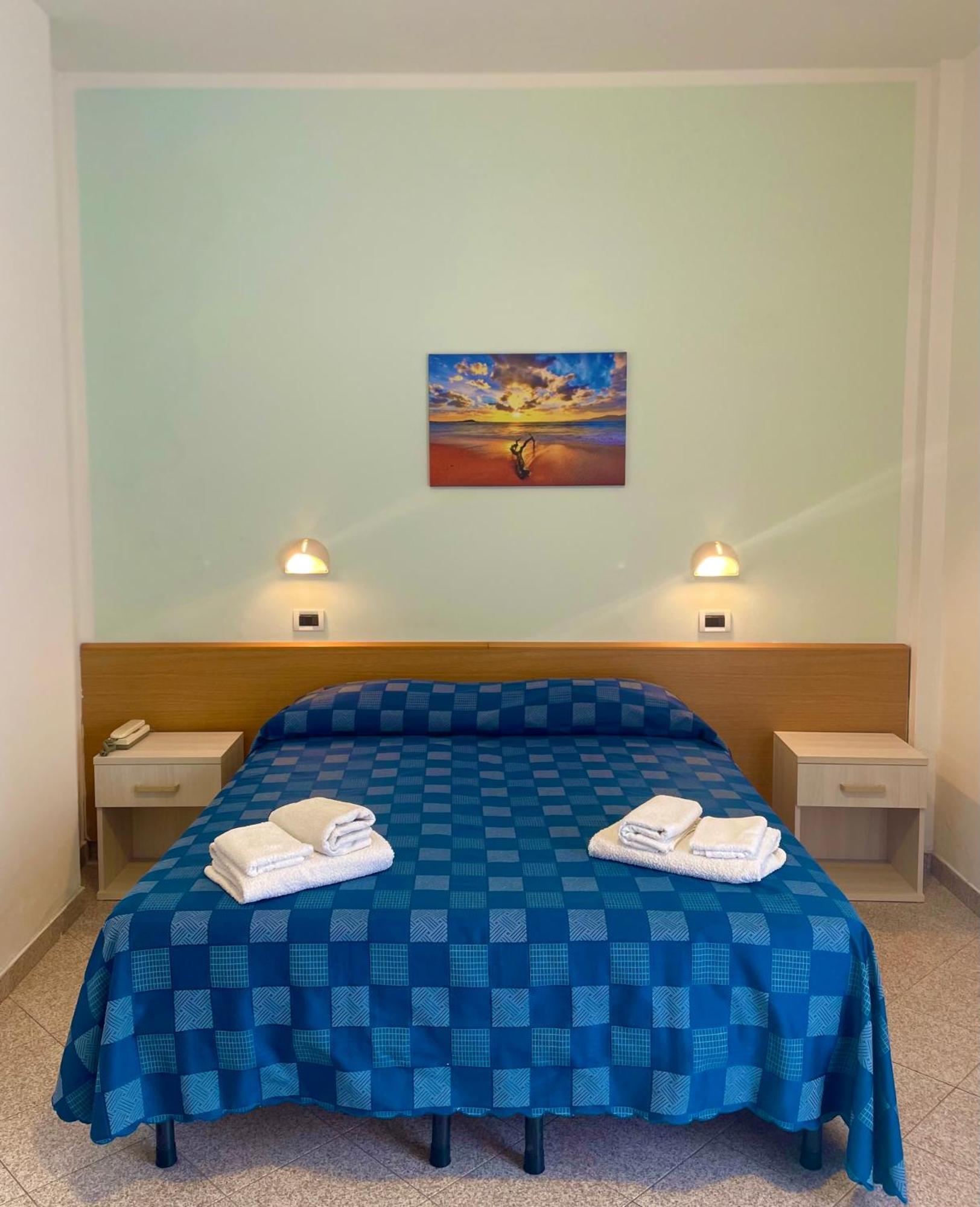 Hotel Jole Marina dʼMarina dʼAndora Екстериор снимка