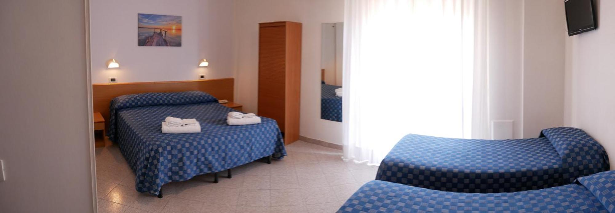 Hotel Jole Marina dʼMarina dʼAndora Екстериор снимка